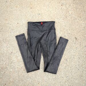 Spanx Faux Leather Leggings Petite XS Black High Rise Shaping Skinny Pants